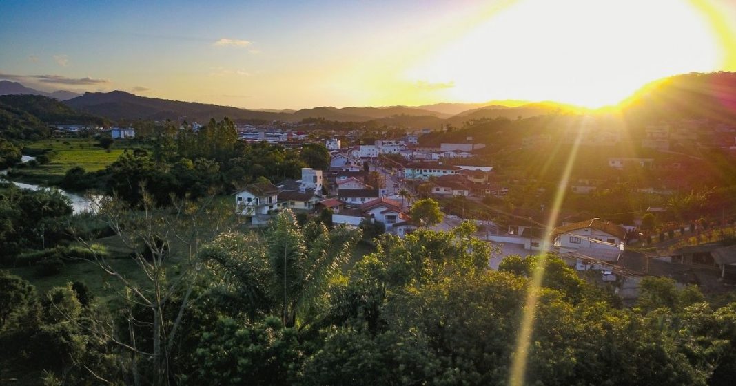 Amanhecer frio em Brusque