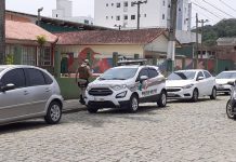 brusque policiamento carro plotado