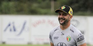 Brusque Jerson Testoni técnico mais tempo brasil série a série b