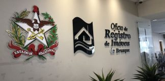 Após afastamento, titular do Registro de Imóveis de Brusque retorna ao cargo