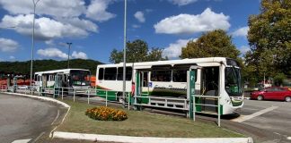 Moradores de Guabiruba reclamam sobre falta de horários de ônibus; empresa se manifesta