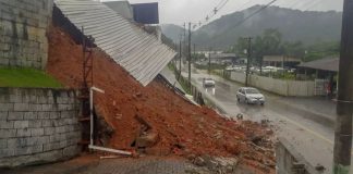 deslizamento no rio branco brusque