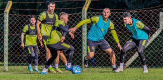 Paysandu Brusque escalação pendurados suspensos desfalques lesionados jogo Série C