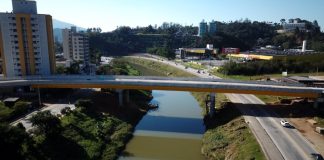 Saiba como está o andamento da obra da ponte do Centro em Brusque