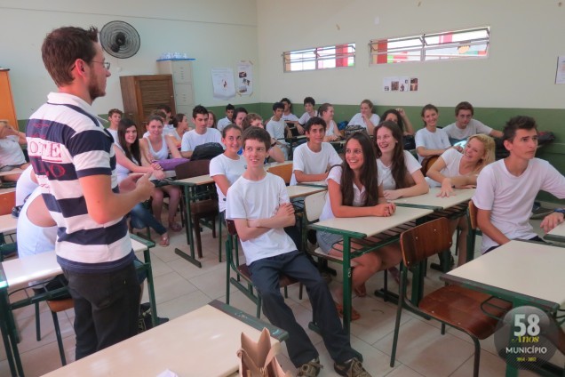 99,9dos casos de má conduta nas escolas estaduais de Brusque tem relação com a falta de base familiar