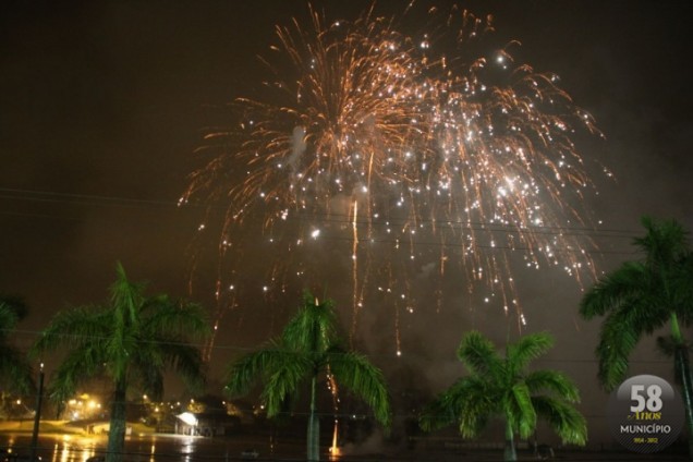 O último dia de 2012 será marcado por calor intenso e pancadas de chuva de verão à tarde em todas as regiões do estado. Porém, a noite, a chance de chuva é pequena.