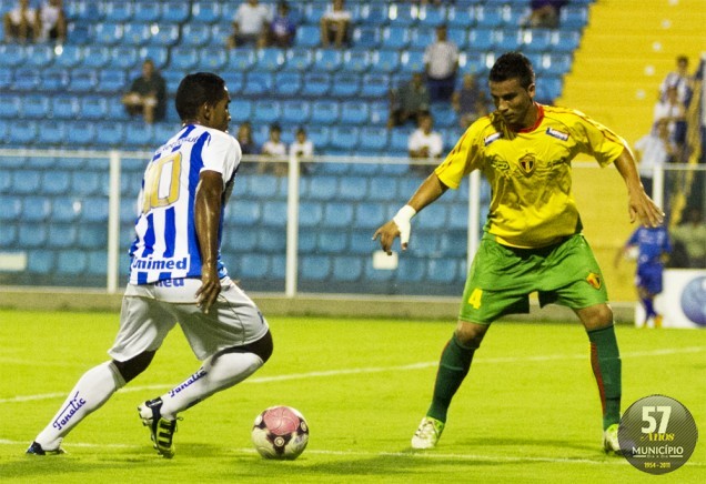 Brusque segue na lanterna do Estadual, com cinco pontos