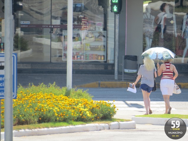 Onda de calor obriga brusquenses a se proteger. Nesta semana a temperatura deve passar dos 35 graus todos os dias