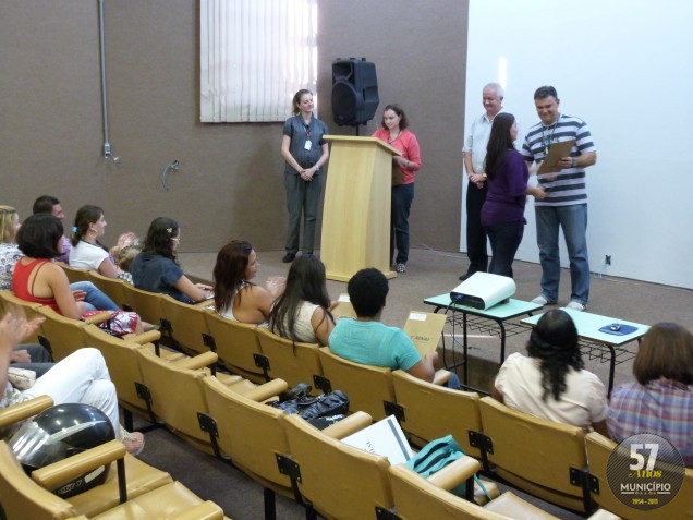 Formatura dos alunos contou com a presença de familiares e amigos dos formandos