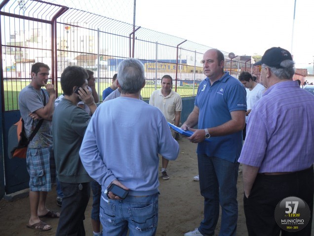 O presidente do Renaux, José Carlos (Juca) Loos, e o presidente do Brusque, Mauricy Pereira de Souza, se encontraram no estádio no sábado